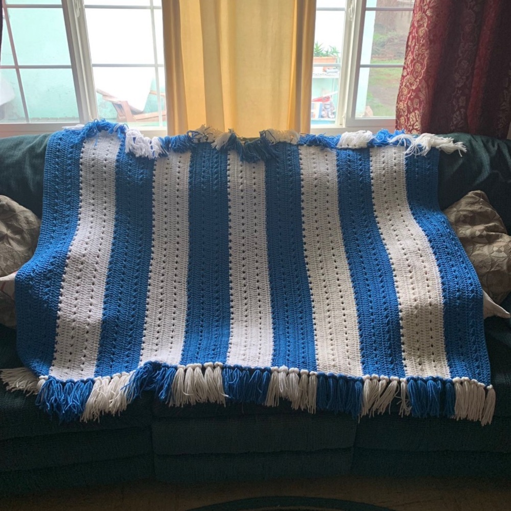 Vintage hand knit blanket